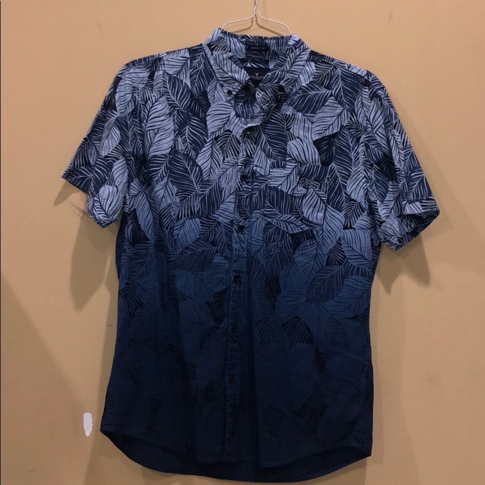 American Eagle Seriously Soft Blue Palm Tree Shirt